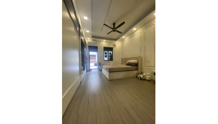 Ngộp Hòa Bình - Tô Hiệu HXH 8m - 4x15m - 4 tầng Mới - Tân Phú